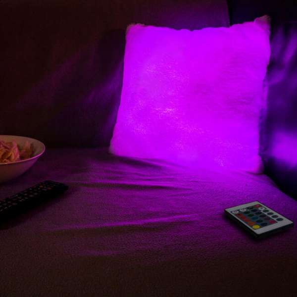 LED Kissen in violett