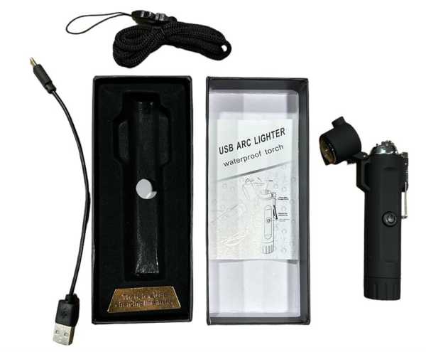 USB Feuerzeug Adventure mit Lichtbogen Taschenlampe und Kompass aufladbar in schwarzer Farbe